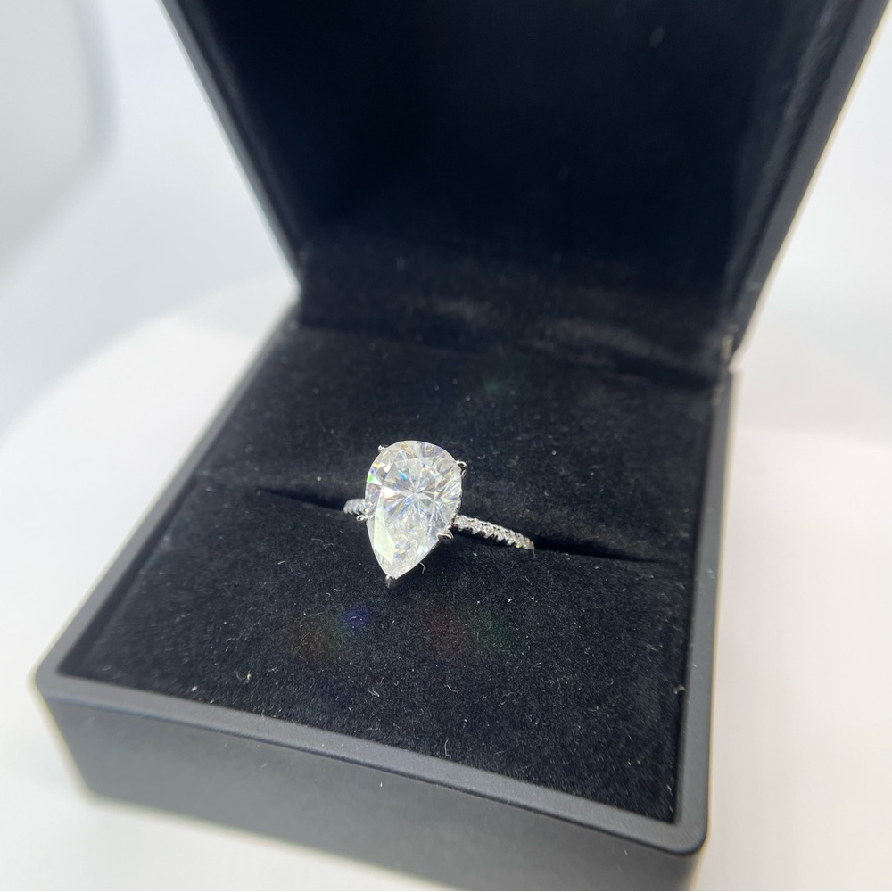 Moissanite Teardrop Ring 5 Ct Pear Cut Hidden Halo GRA Certified 18K - 925 - Picture 5 of 13